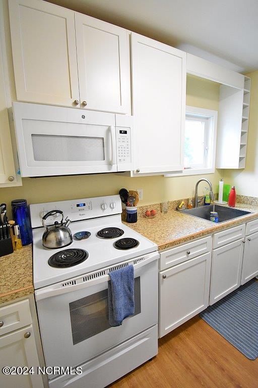 228 Linden Street, Unit A New Bern, NC 28560 - Photo 6 of 12 Kitchen