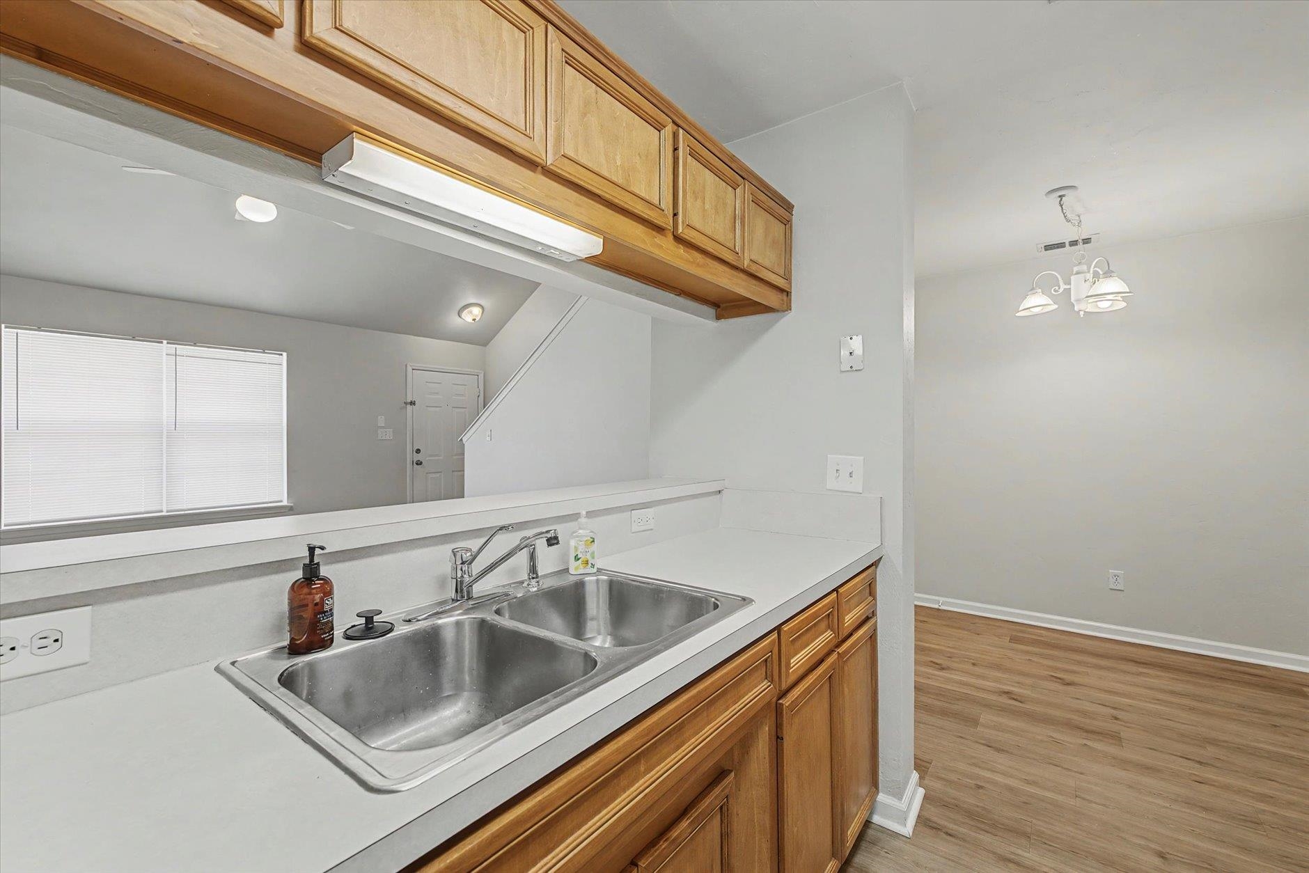 2525 Hartsfield Road, Unit 20 Tallahassee, FL 32303 - Photo 22 of 40