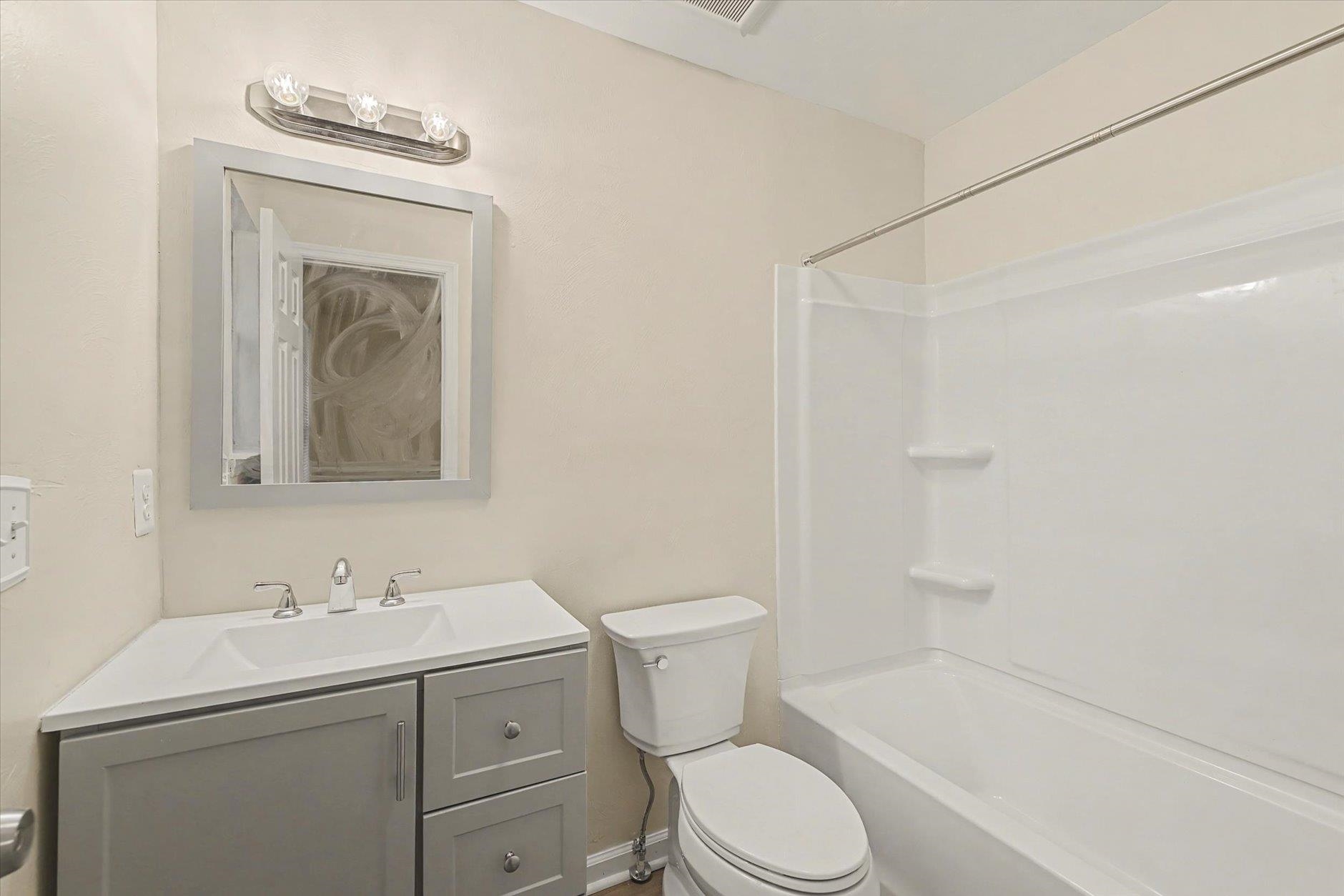 2525 Hartsfield Road, Unit 20 Tallahassee, FL 32303 - Photo 6 of 40