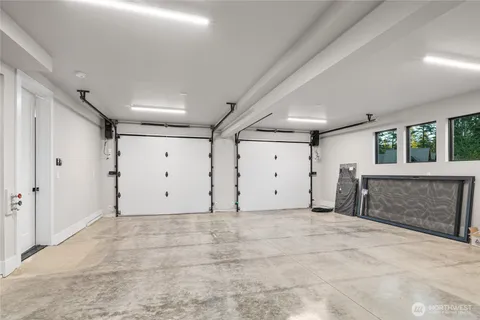 a view of a livingroom with an empty space