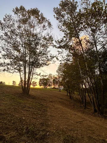 a view of an outdoor space and city view