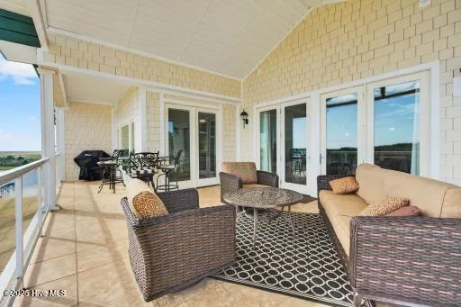 $719,000 | 915 Shoreline Drive West, Unit 351, Sunset Beach, NC 28468