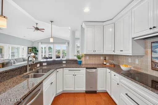 $719,000 | 915 Shoreline Drive West, Unit 351, Sunset Beach, NC 28468