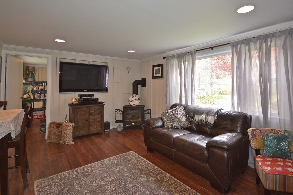 18 Wilson Road Marion, MA 02738 - Photo 5 of 18 Gallery Image 5