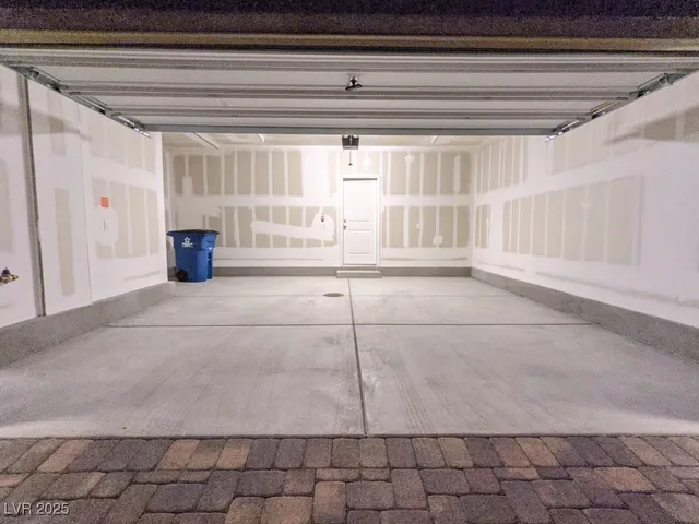 $1,850 | 3291 Pergusa Drive, Henderson, NV 89044