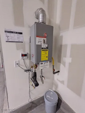 $1,850 | 3291 Pergusa Drive, Henderson, NV 89044