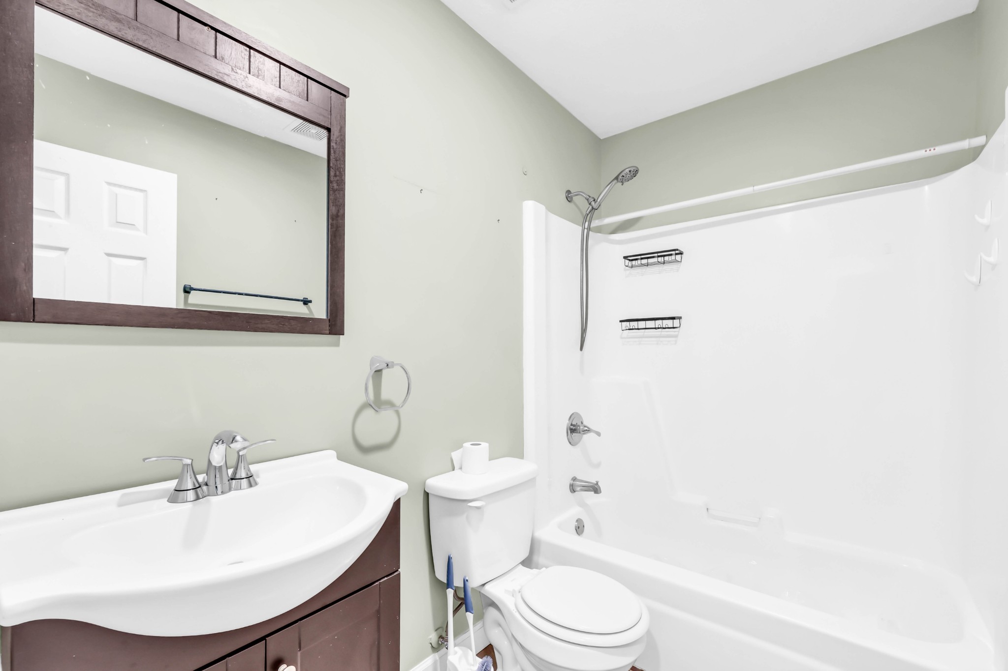 634 State Line Road Oak Grove, KY 42262 - Photo 10 of 17 a bathroom with a sink toilet and shower