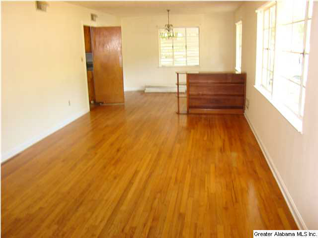 3306 Jane Street Sylacauga, AL 35150 - Photo 8 of 18