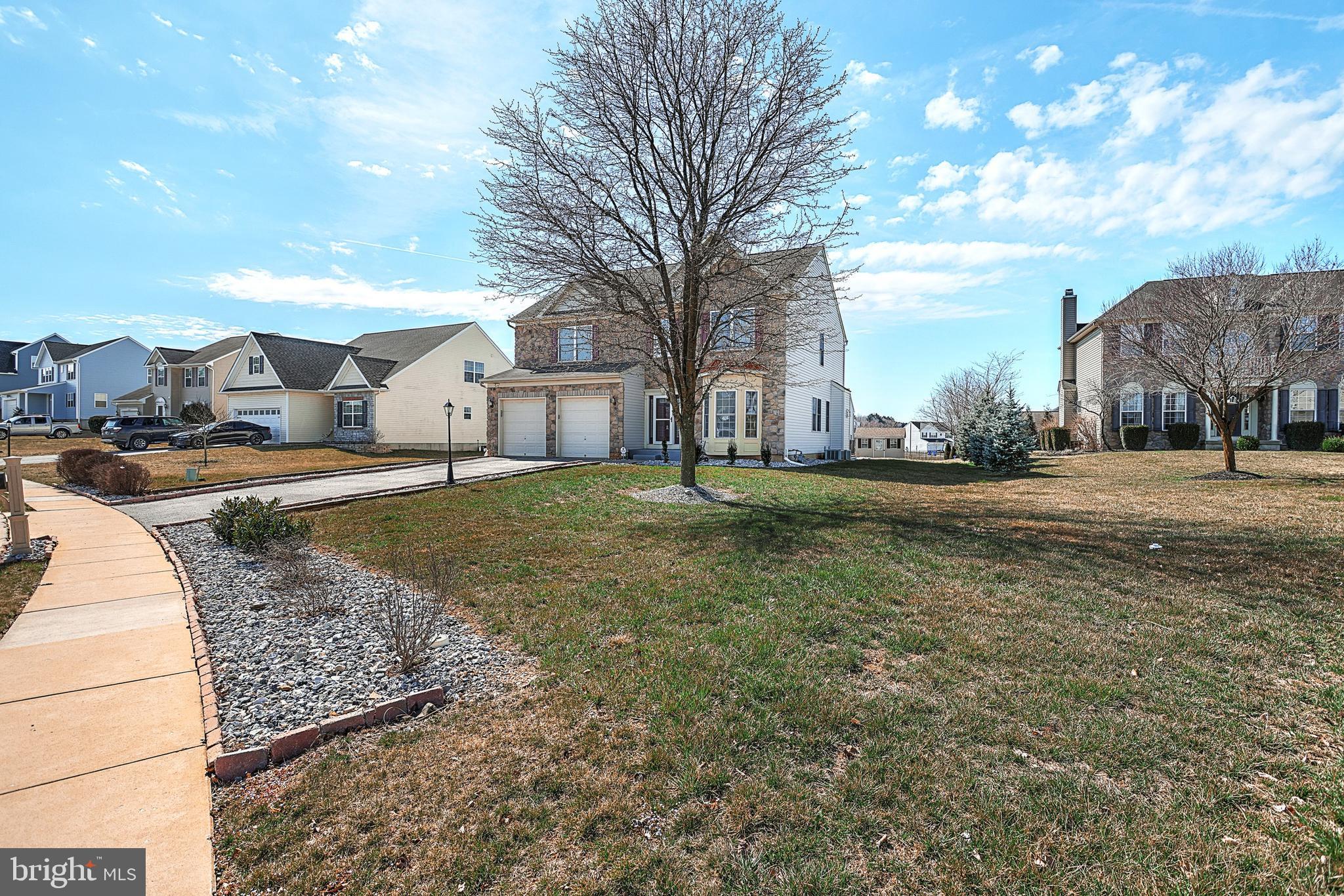 152 Valley View Circle York, PA 17408 - Photo 2 of 39