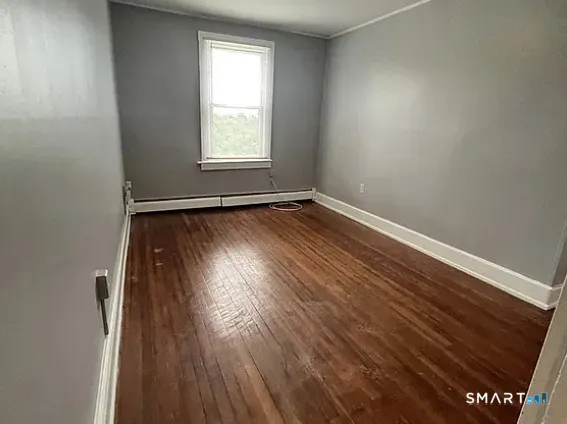 $1,400 | 22 Green Street, Middletown, CT 06457