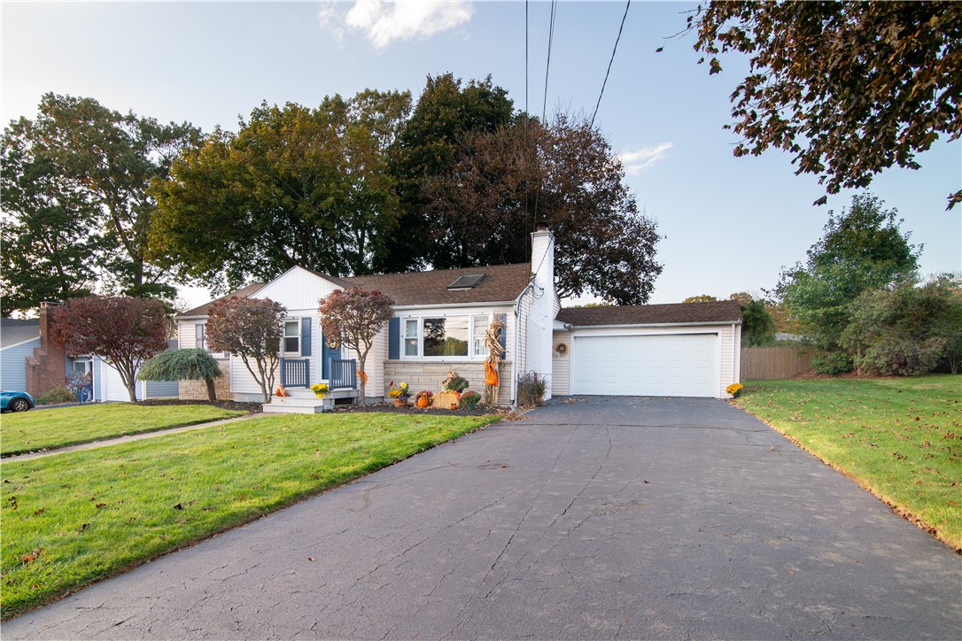 31 Park Forest Road Cranston, RI 02920 - Photo 3 of 50 Gallery Image 3