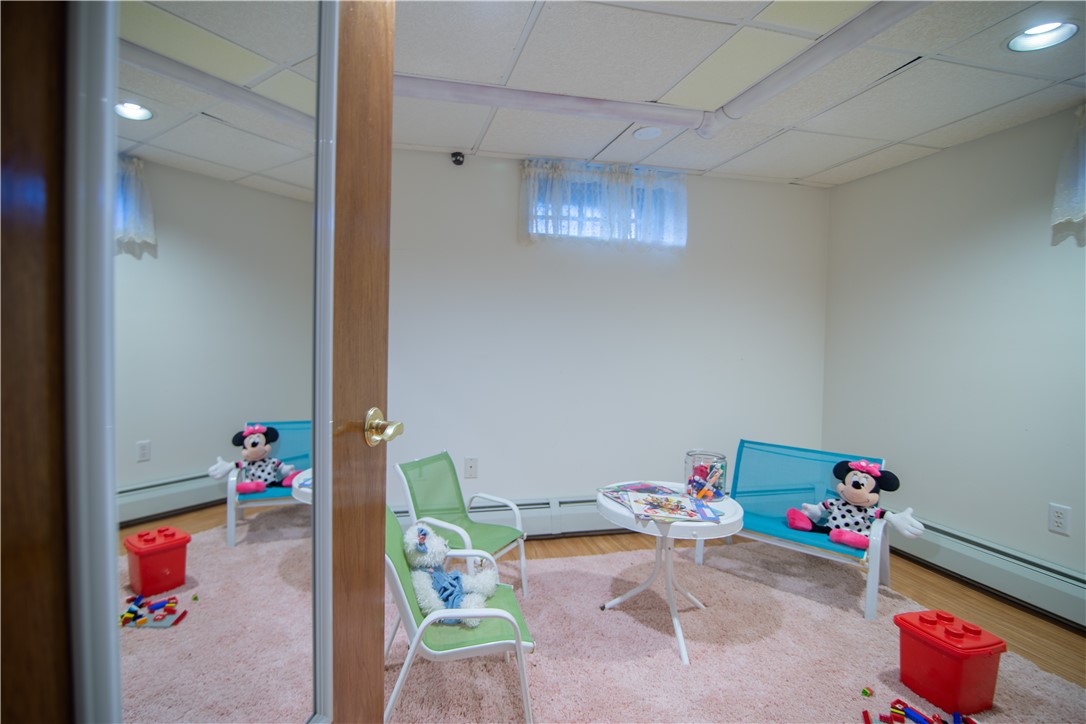 31 Park Forest Road Cranston, RI 02920 - Photo 40 of 50 Gallery Image 40