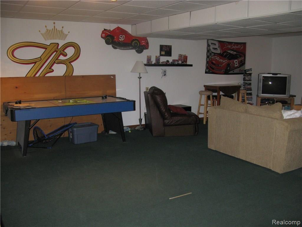 3491 Reid Road Swartz Creek, MI 48473 - Photo 29 of 42 2012-04-14 23.50