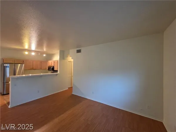 $209,900 | 2110 Los Feliz Street, Unit 1007, Las Vegas, NV 89156