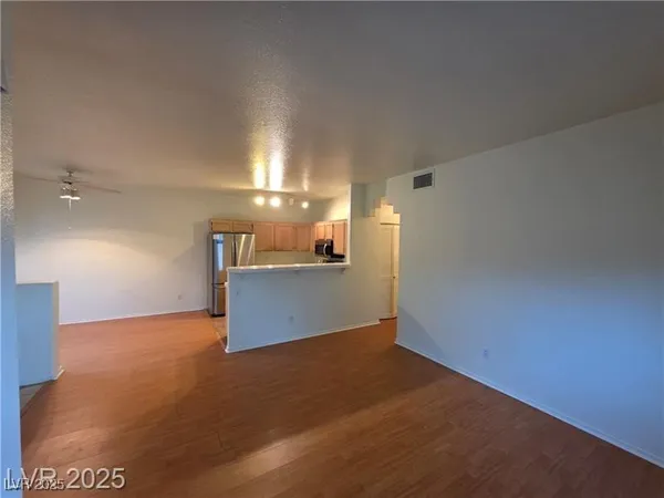 $209,900 | 2110 Los Feliz Street, Unit 1007, Las Vegas, NV 89156