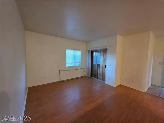 $209,900 | 2110 Los Feliz Street, Unit 1007, Las Vegas, NV 89156