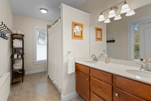 $449,000 | 89 Summer Street, Rockland, ME 04841