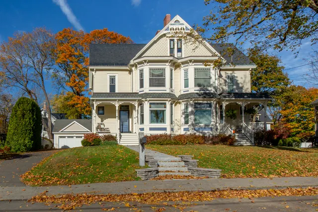 $449,000 | 89 Summer Street, Rockland, ME 04841