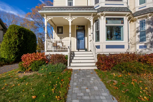 $449,000 | 89 Summer Street, Rockland, ME 04841