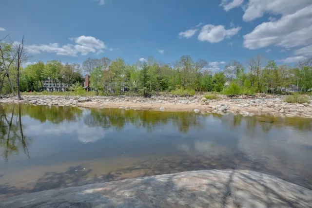 $349,900 | 48 Cooper Memorial Drive, Unit 415, Lincoln, NH 03251