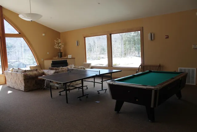 $349,900 | 48 Cooper Memorial Drive, Unit 415, Lincoln, NH 03251