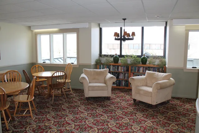 $349,900 | 48 Cooper Memorial Drive, Unit 415, Lincoln, NH 03251