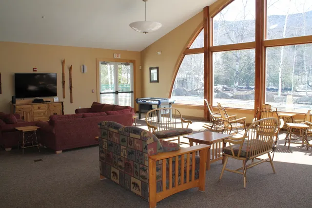$349,900 | 48 Cooper Memorial Drive, Unit 415, Lincoln, NH 03251