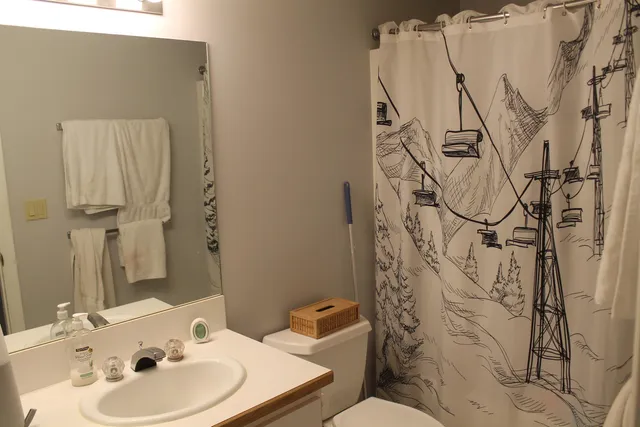 $349,900 | 48 Cooper Memorial Drive, Unit 415, Lincoln, NH 03251