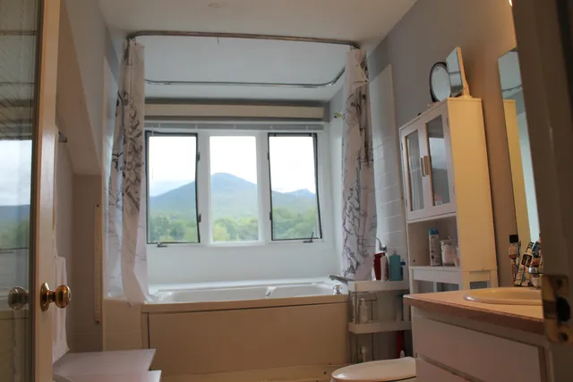 $349,900 | 48 Cooper Memorial Drive, Unit 415, Lincoln, NH 03251