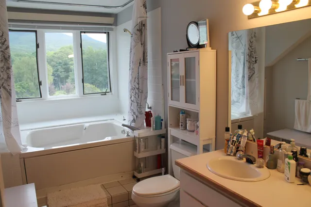 $349,900 | 48 Cooper Memorial Drive, Unit 415, Lincoln, NH 03251