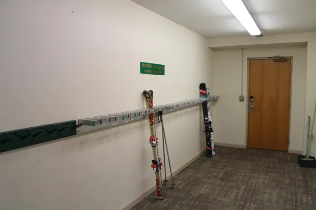 $349,900 | 48 Cooper Memorial Drive, Unit 415, Lincoln, NH 03251