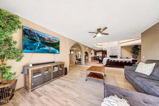 $1,800,000 | 6945 Ashler Hills Drive, Scottsdale, AZ 85266