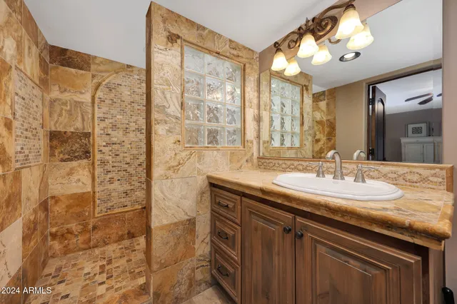 $1,800,000 | 6945 Ashler Hills Drive, Scottsdale, AZ 85266