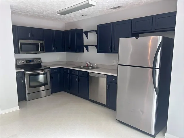 $159,150 | 5425 Village Green Square, Norcross, GA 30093