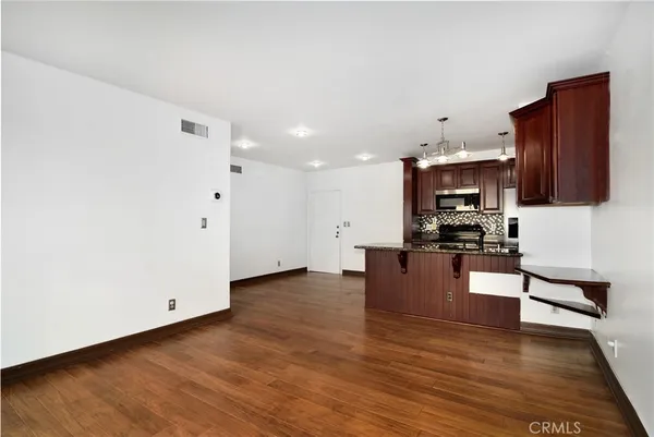 $475,000 | 355 South Madison Avenue, Unit 310, Pasadena, CA 91101