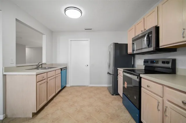 $269,900 | Undisclosed Address, Riverview, FL 33578