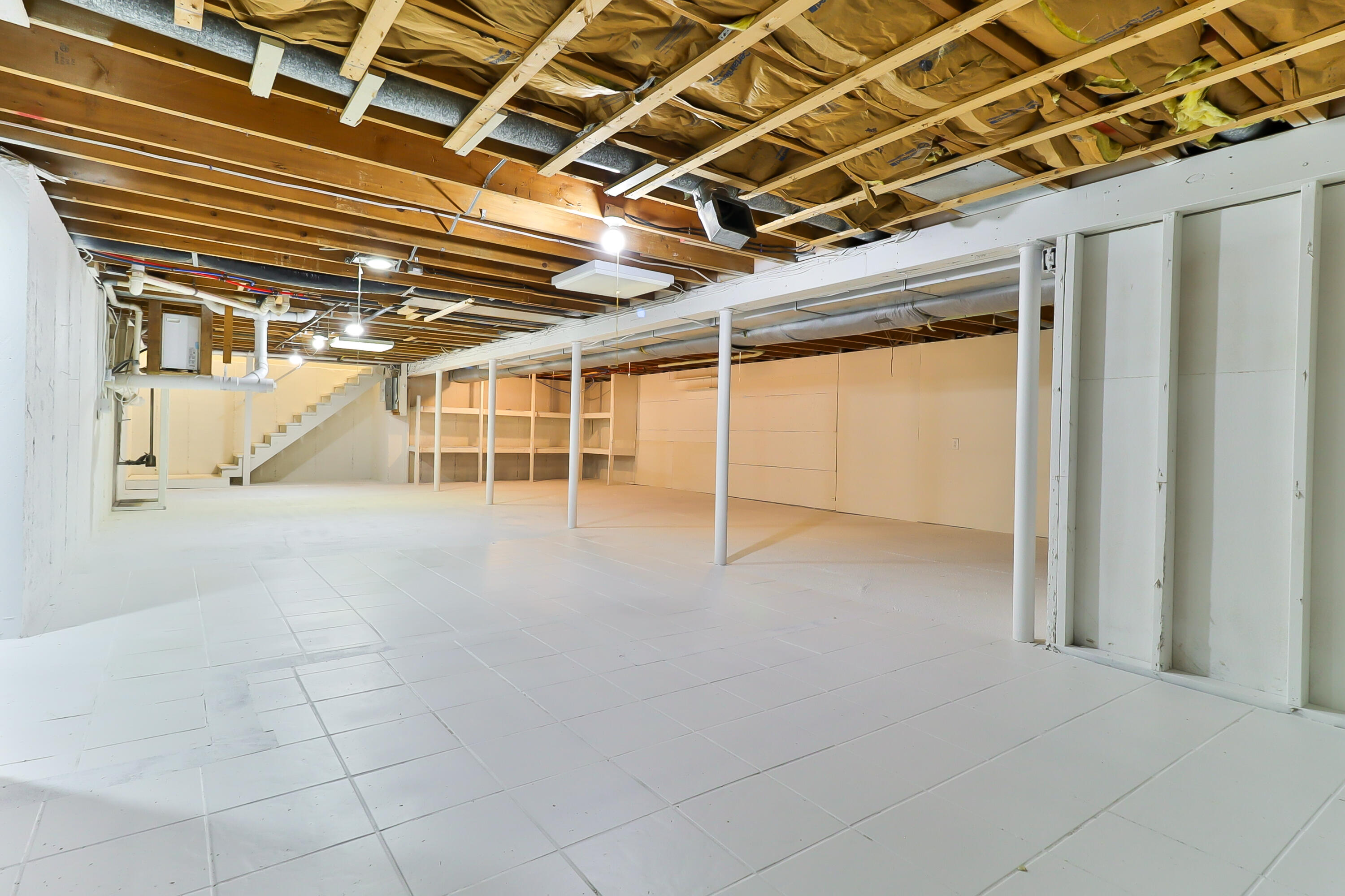 7 Guildford Road Centerville, MA 02632 - Photo 23 of 28 a view of a indoor garage