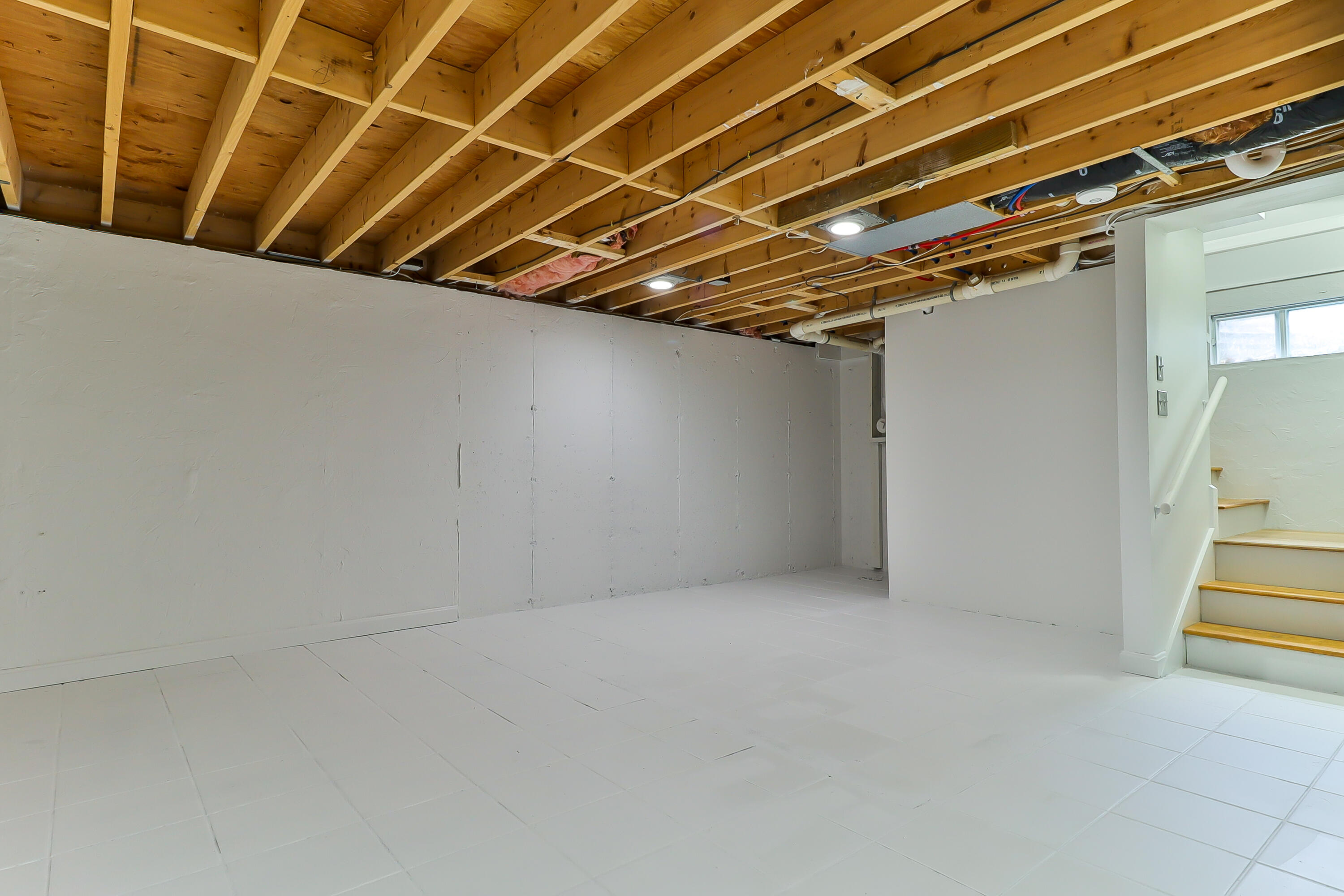 7 Guildford Road Centerville, MA 02632 - Photo 24 of 28 a view of an empty room