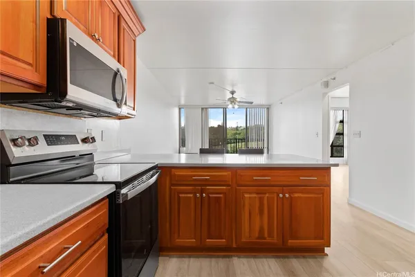 $475,000 | 98-402 Koauka Loop, Unit 615, Aiea, HI 96701