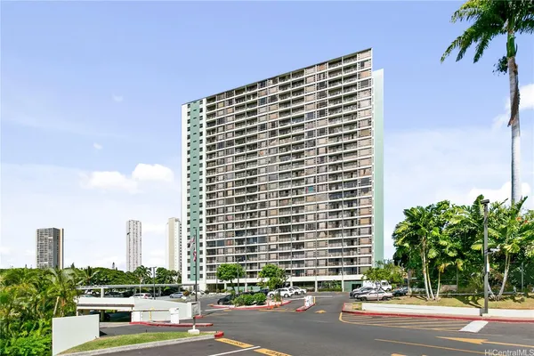$475,000 | 98-402 Koauka Loop, Unit 615, Aiea, HI 96701