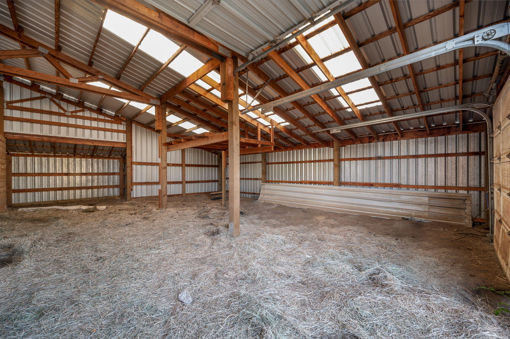 61391 Larsen Road Bend, OR 97702 - Photo 44 of 60 Barn