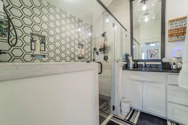 $350,000 | 929 Tesslynn Avenue, Godley, TX 76044