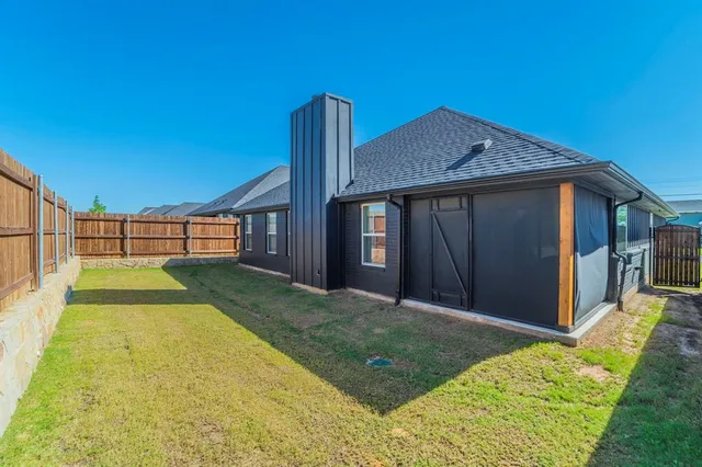 $350,000 | 929 Tesslynn Avenue, Godley, TX 76044