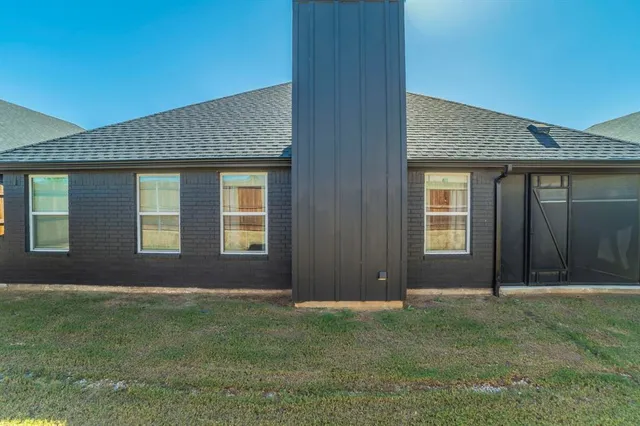 $350,000 | 929 Tesslynn Avenue, Godley, TX 76044