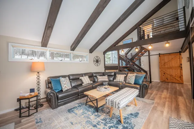 $569,000 | 96 Big Bend Loop, Wilmington, VT 05363