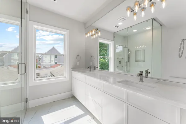 $1,599,900 | 1610 12th Street South, Arlington, VA 22204