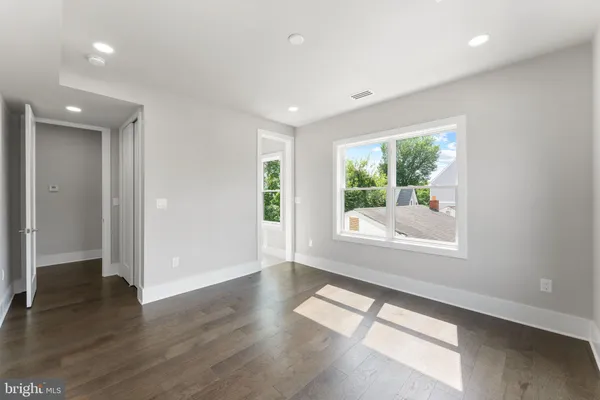 $1,599,900 | 1610 12th Street South, Arlington, VA 22204
