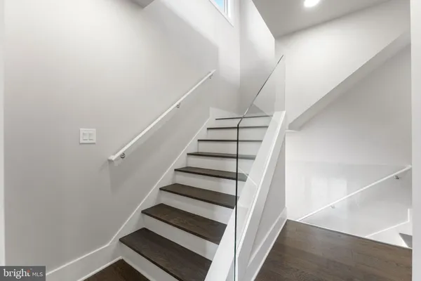 $1,599,900 | 1610 12th Street South, Arlington, VA 22204