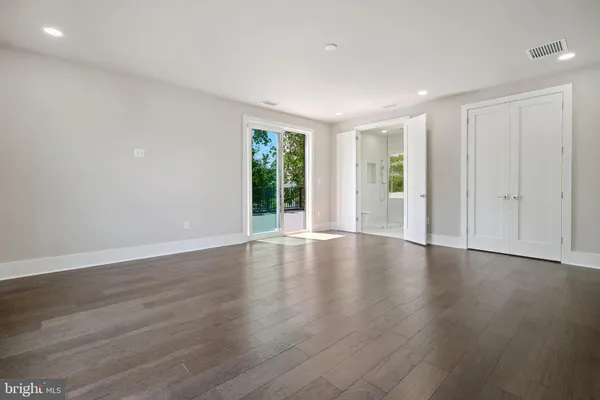 $1,599,900 | 1610 12th Street South, Arlington, VA 22204