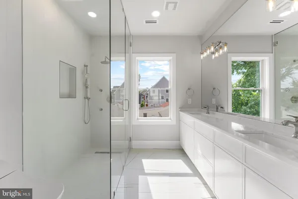 $1,599,900 | 1610 12th Street South, Arlington, VA 22204